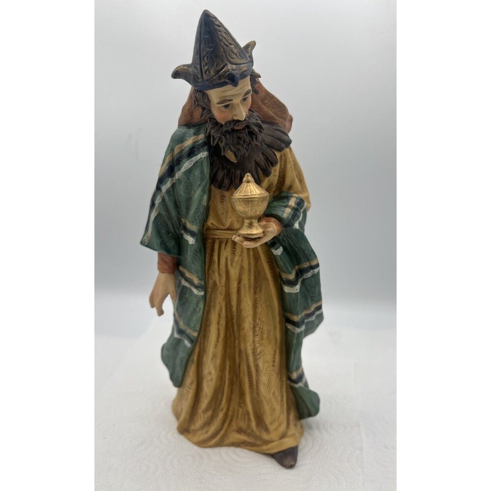 Grandeur Noel 1999 Nativity Wise Man Standing King Replacement Porcelain O’Well
